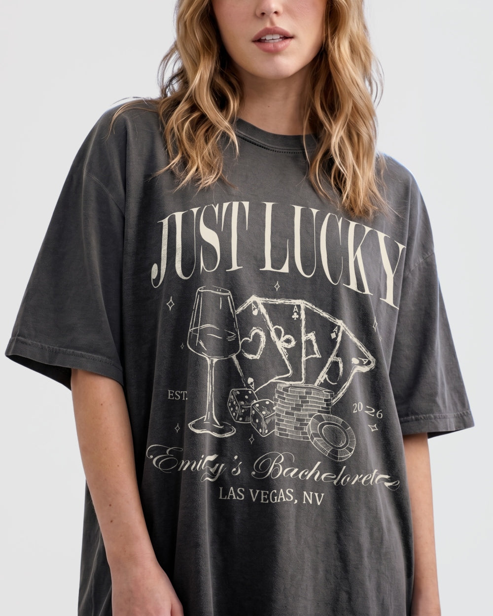 Lucky In Love Wine Cards T-Shirt Pepper