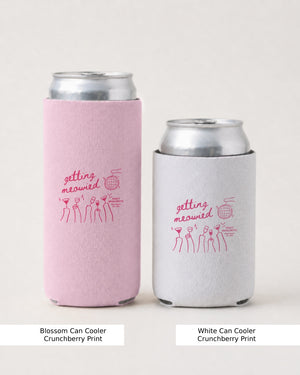 Bride and bridesmaids can coolers for a bachelorette party, getting meowied cat theme with playful minimalist doodle art. Perfect matching set for the whole bridal crew.