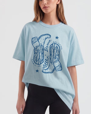 Settlin' Down & Saddlin' Up Cowgirl Boots T-Shirt Chambray