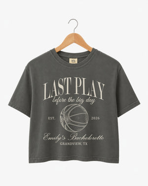 Last Play Before the Big Day - Basketball Crop Top Pepper